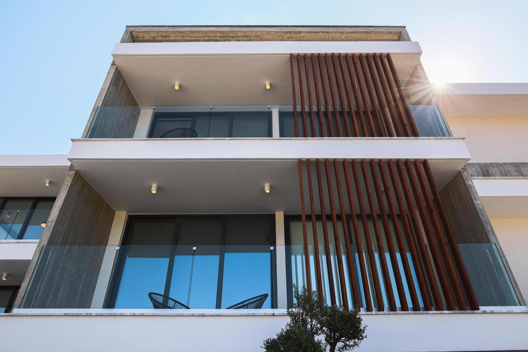 Avenue 102 1 Bed Apartment Paphos Bagian luar foto
